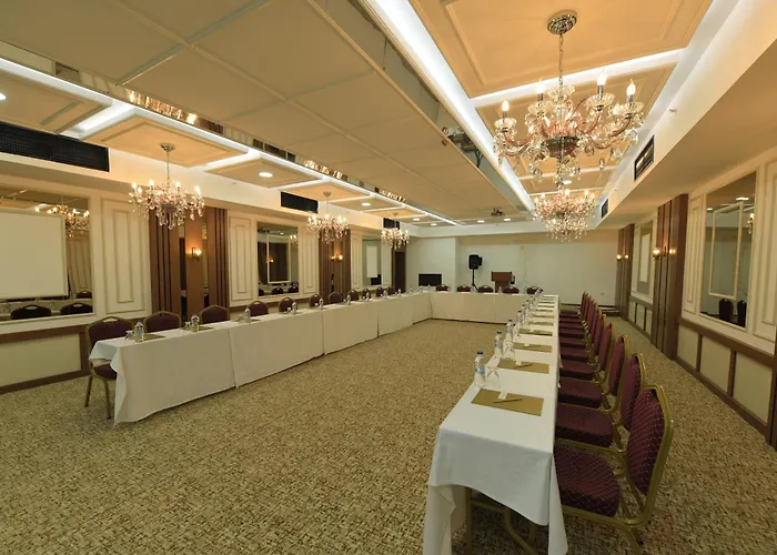 Nadir Business Otel 3*